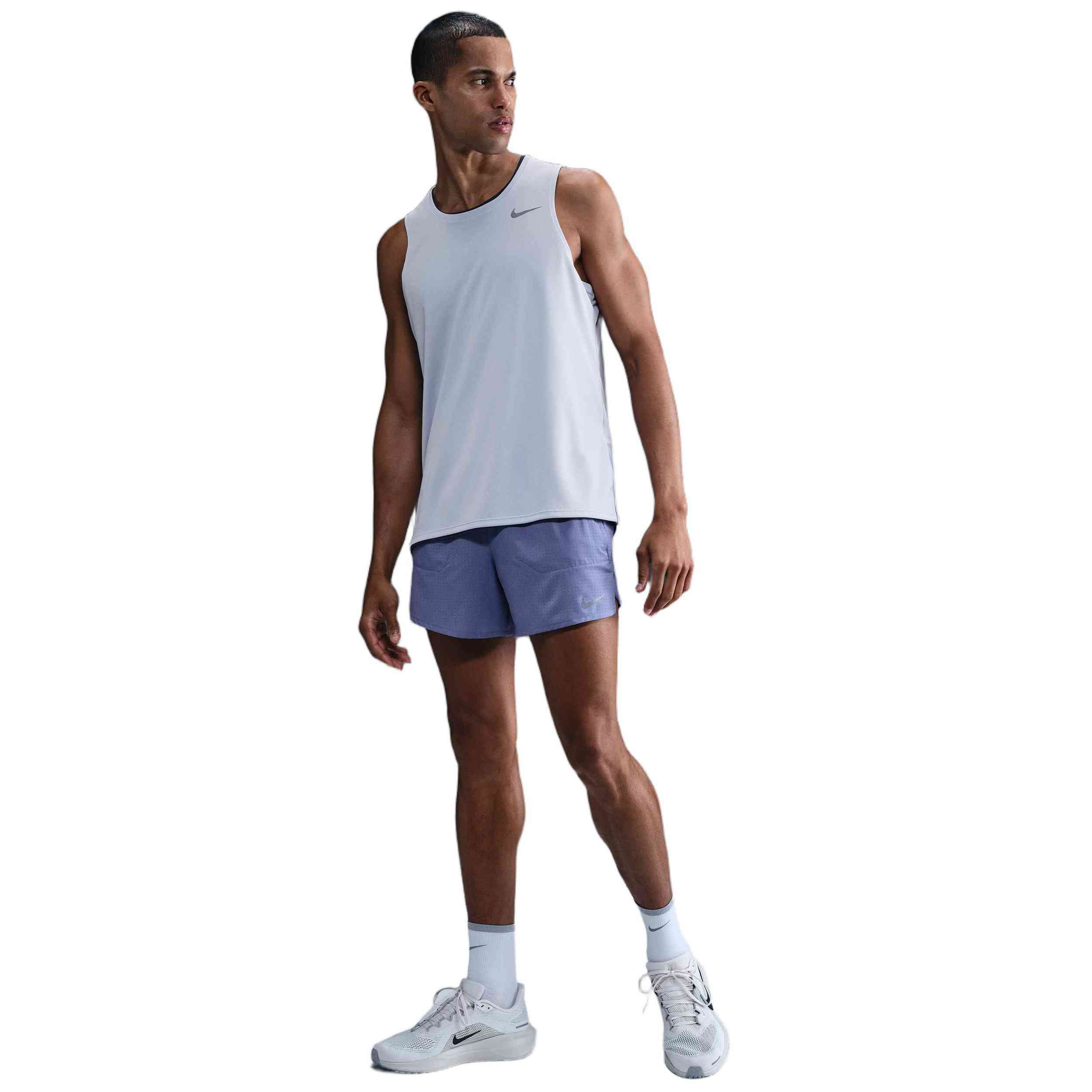 Imagen del producto con referencia DV9321-057