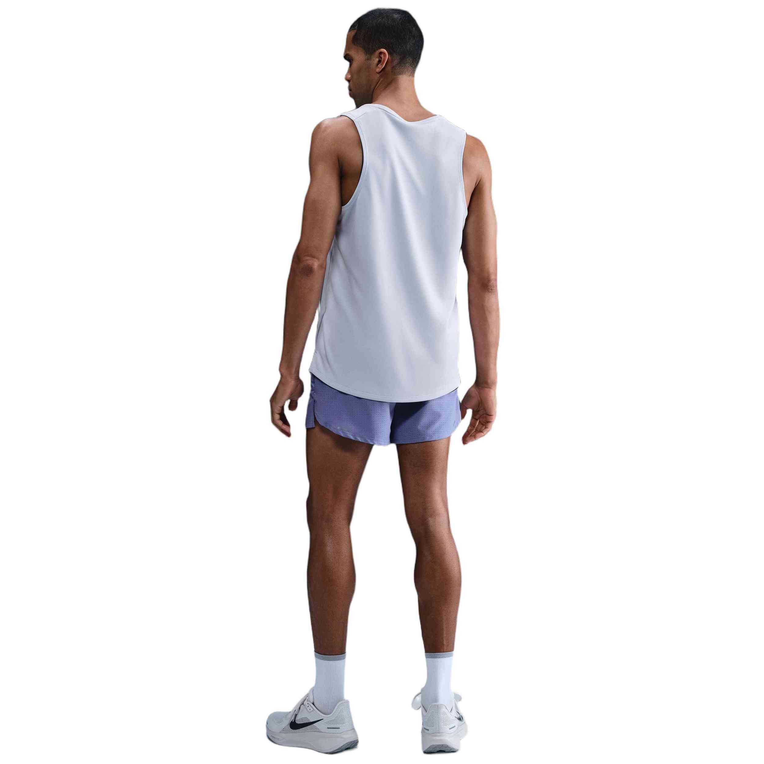 Imagen del producto con referencia DV9321-057