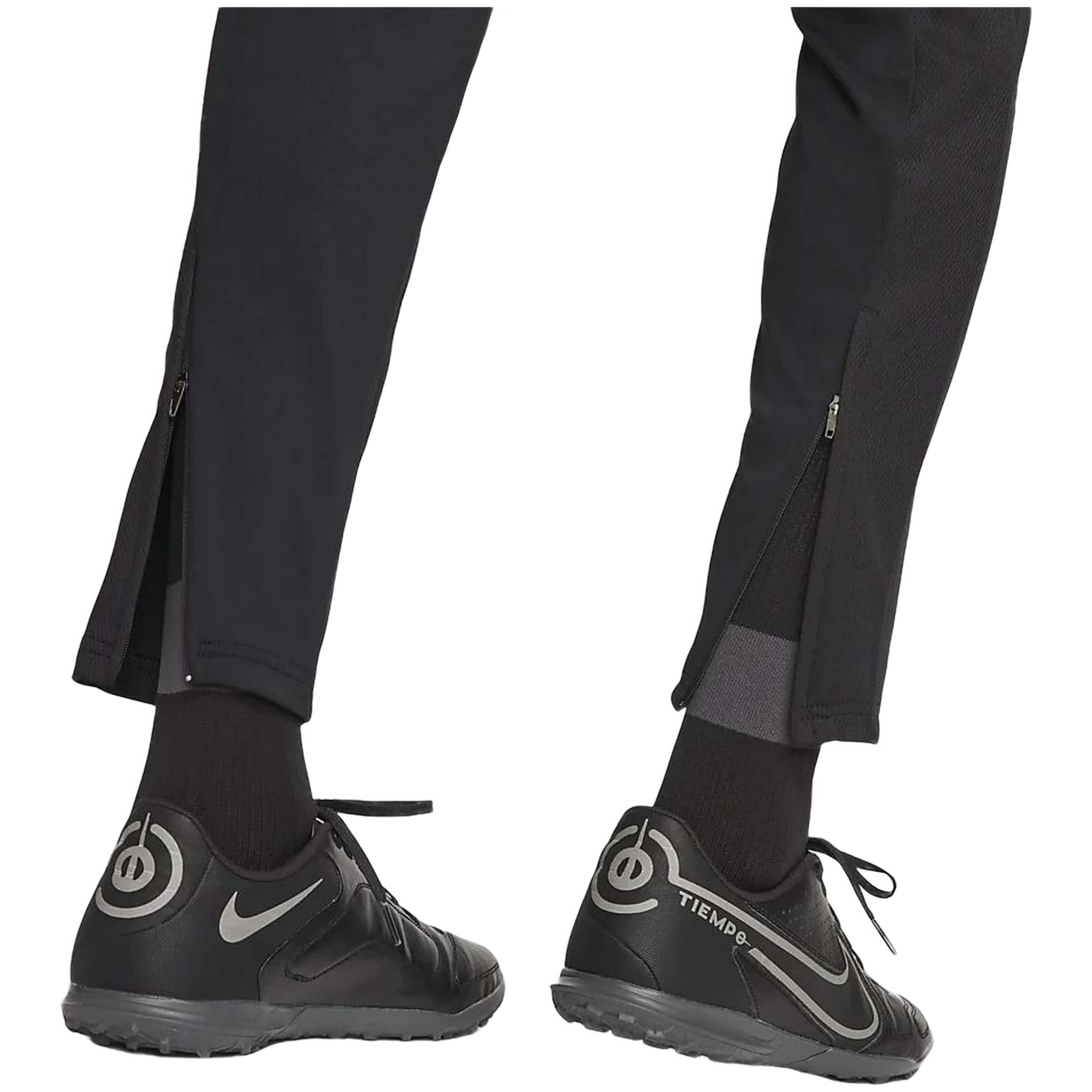 Imagen del producto con referencia DV9740-010